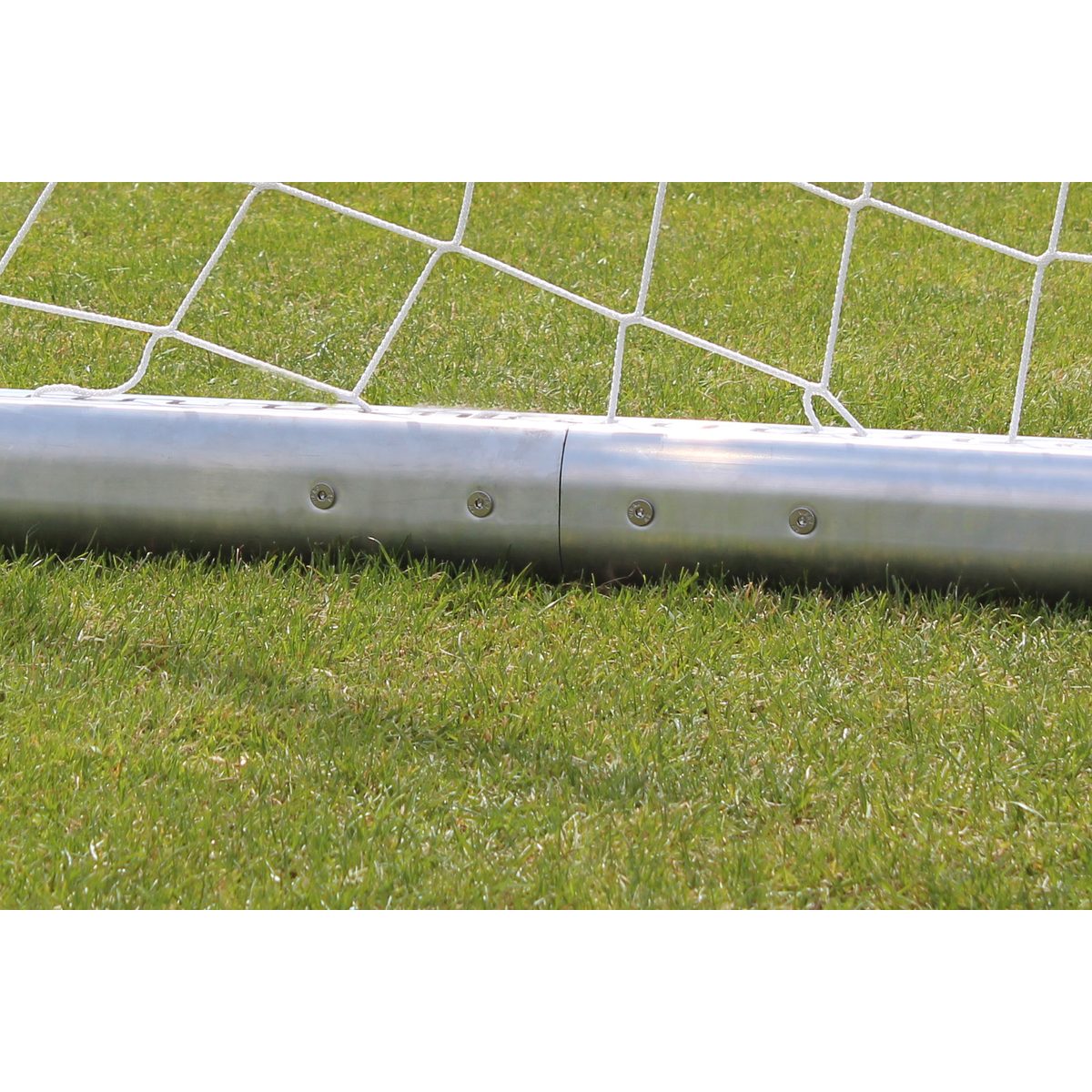 Stadion-Fußballtor, 7,32 x2,44m, mobil, freistehend, eckverschweißt, weiß, mit freier Netzaufhängung, EN-748-Typ  – Produktfoto 3
