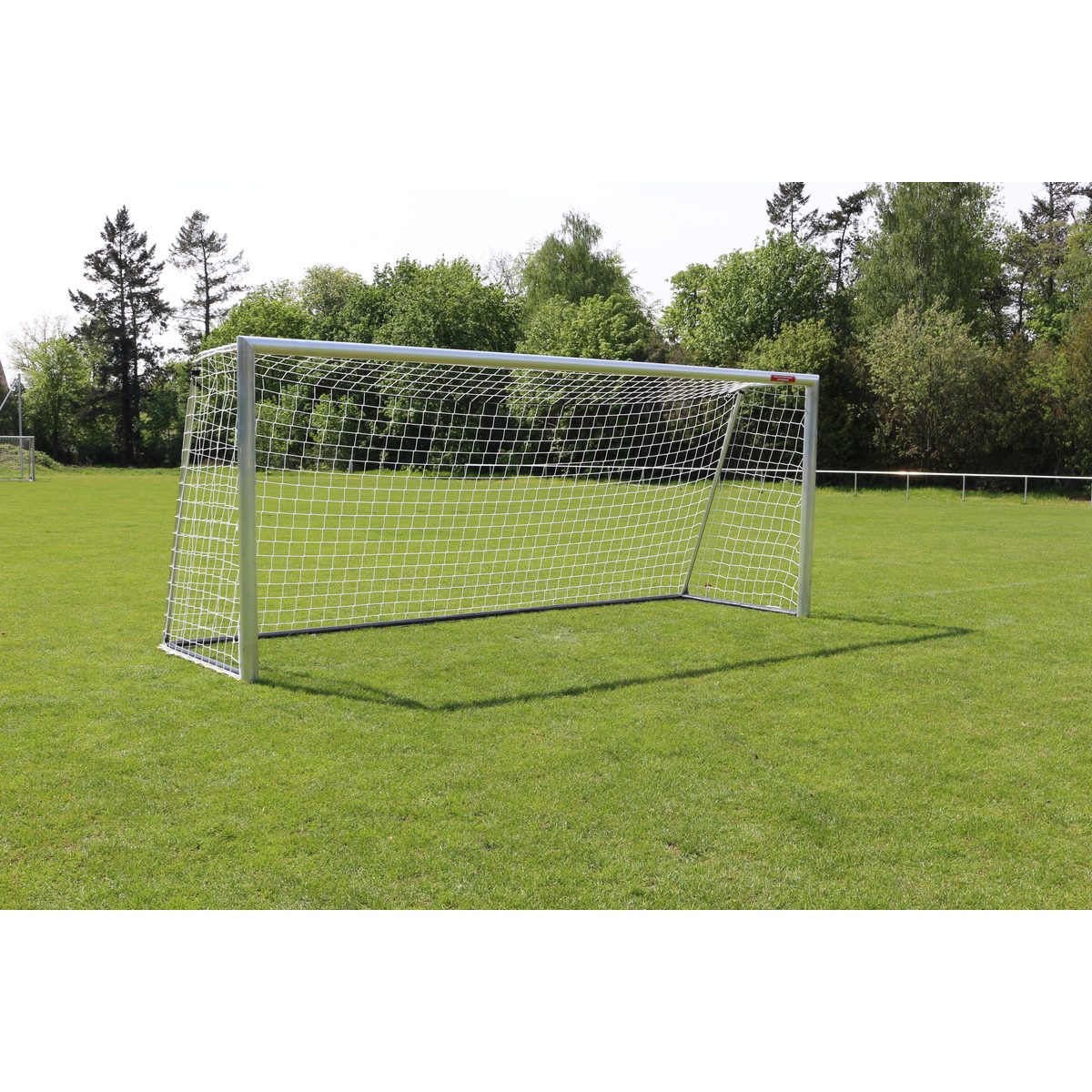 Jugendtor Exklusiv 5 x 2 m, DIN-EN 748 Typ 3, mobil, mit Players-Protect, vollverschweißt, silber, untere Netztiefe 1,5 m – Produktfoto 2