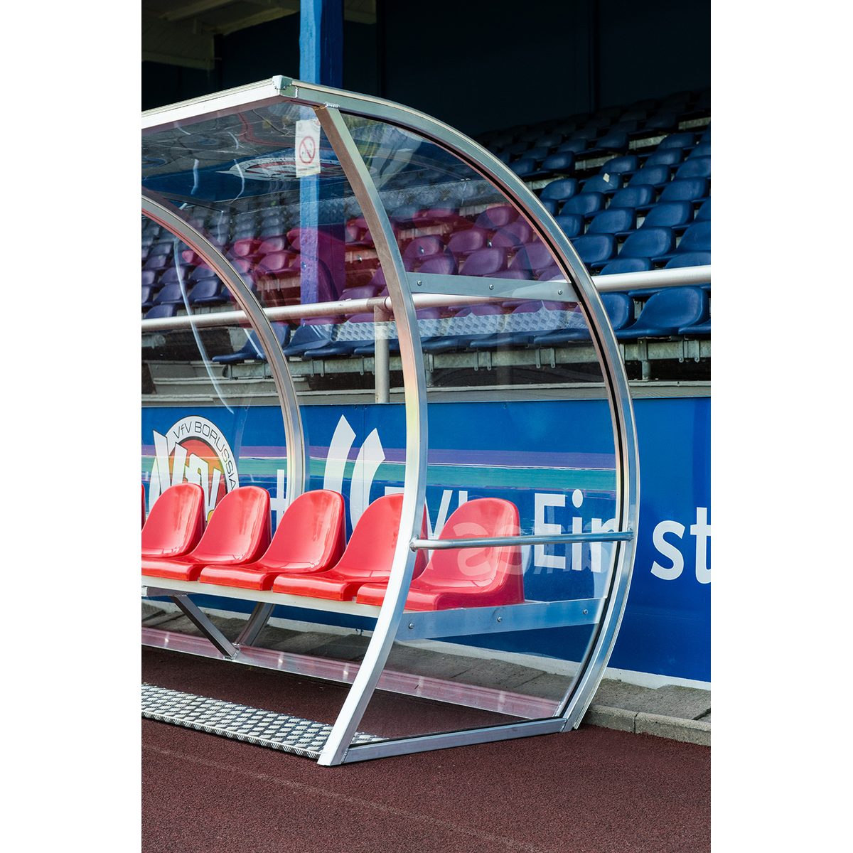 Spielerkabine Exklusiv, 5,0 m breit – 10 Sitze – Produktfoto 2